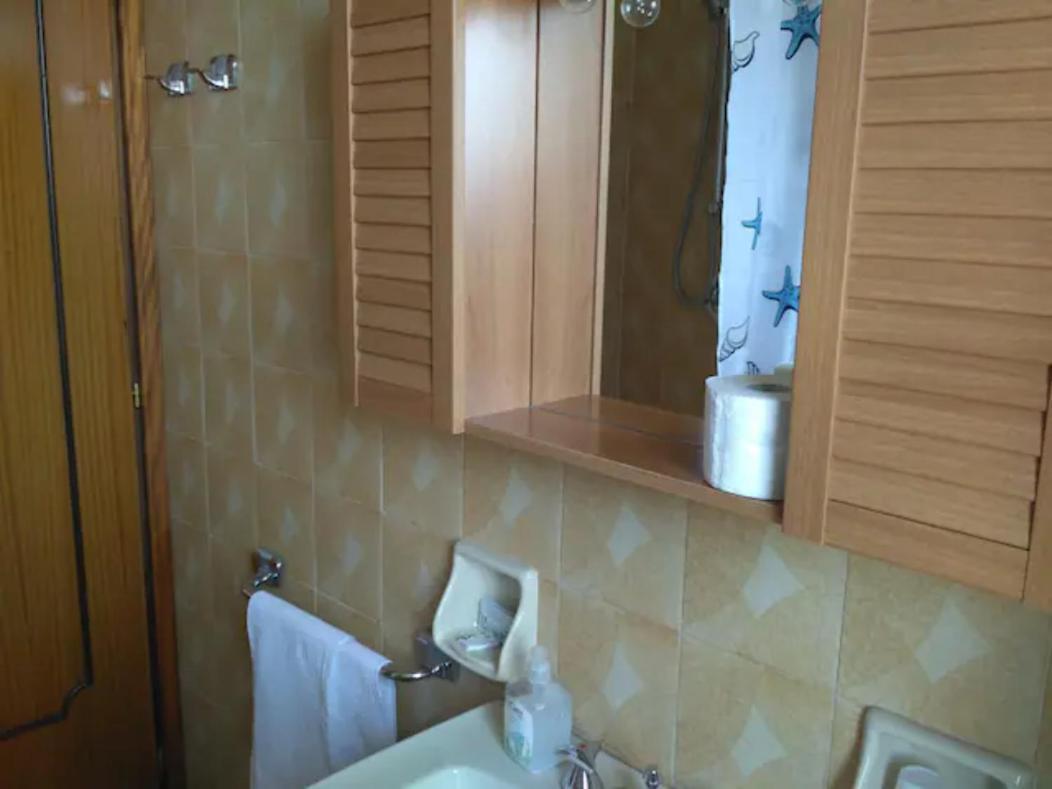 Appartamento Attico Nel Borgo Torri Del Benaco Esterno foto