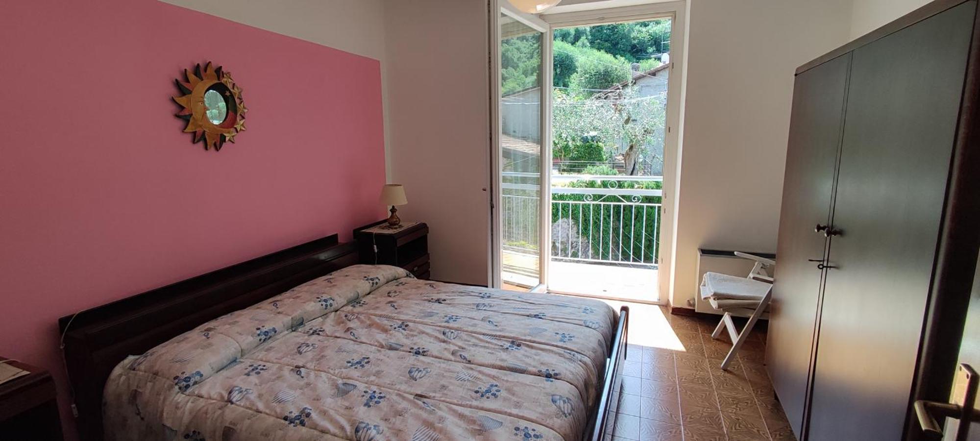 Appartamento Attico Nel Borgo Torri Del Benaco Esterno foto